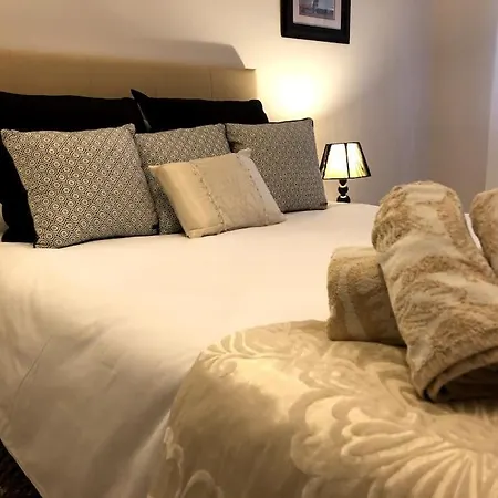Refugio De Estilo Y Tranquilidad En La Laguna De Membrillosuites Apartment *