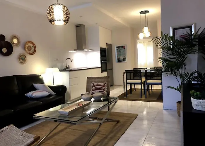 Laurel Laguna Membrillosuites Collection *