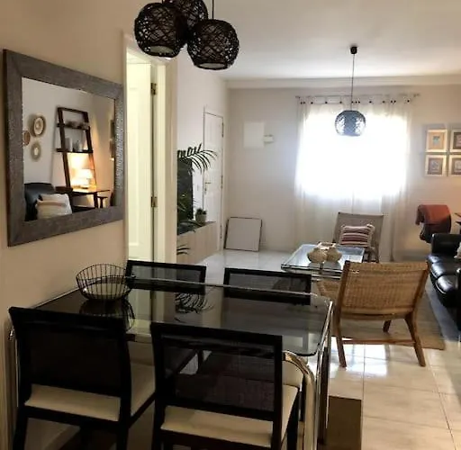 Laurel Laguna Membrillosuites Collection 아파트 라 라구나