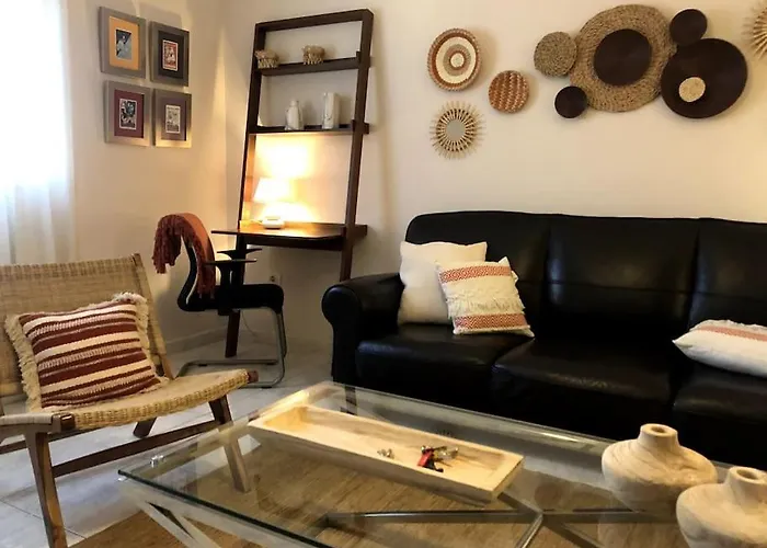 Laurel Laguna Membrillosuites Collection